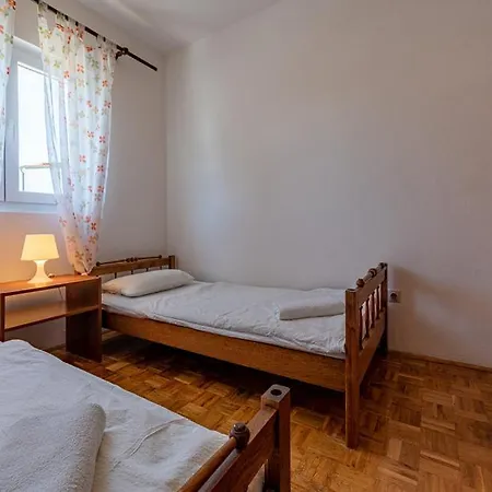 Neven Apartament